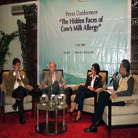 Susu Kedelai Bukan Solusi Bayi Alergi Susu Sapi